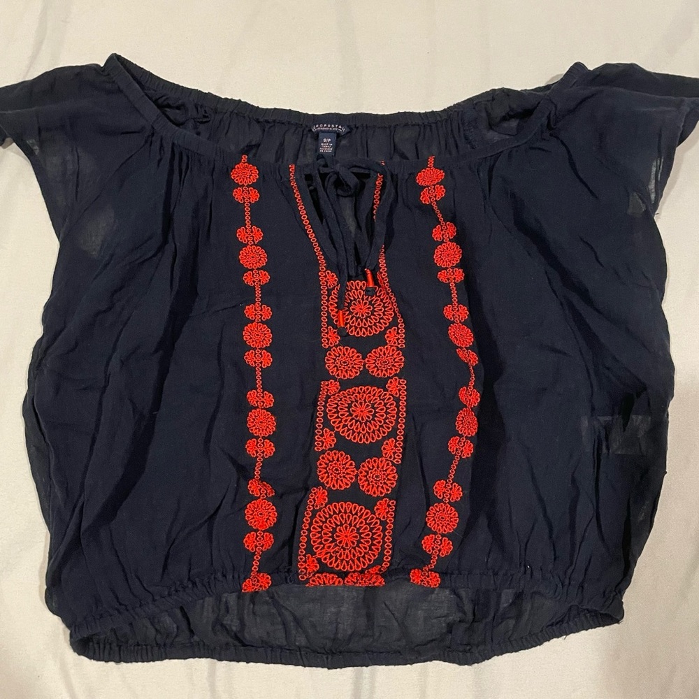 aéro navy blue & red summer top
